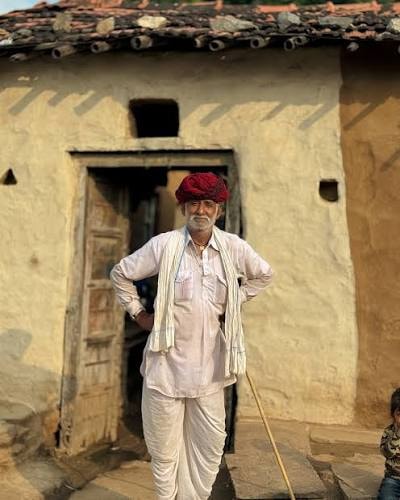 Village elder in traditional Rajasthani attire